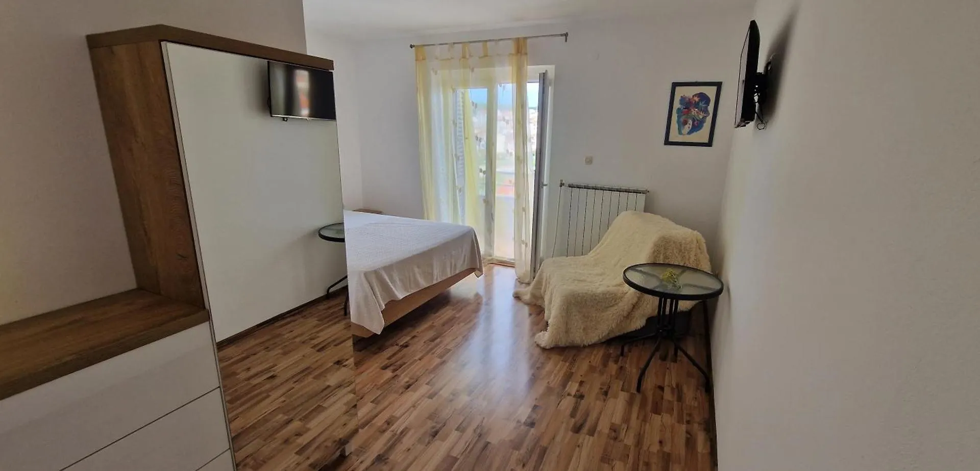 Sunce Apartment Vrbnik Croatia